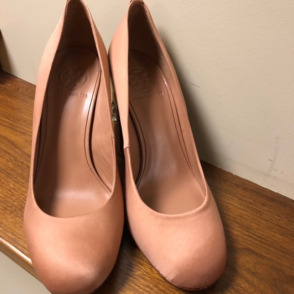 Absolutely fantastic Tory Burch Heels, size 9 - Picture 6 of 8